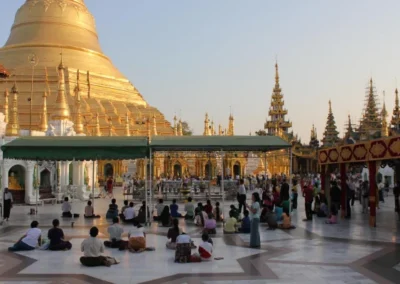 Informações de crowdsourcing para compreender o impacto da crise de Myanmar
